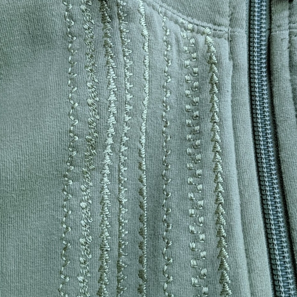 Jacket - Picture 6 of 7